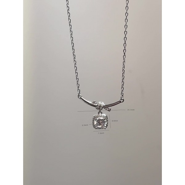 925 Sterling Silver Zircon Pendant Necklace