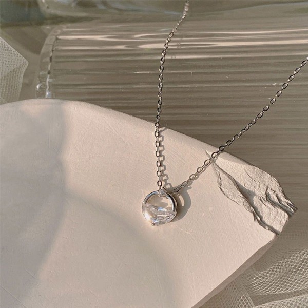 925 Sterling Silver Necklace Circular Single Zirconium