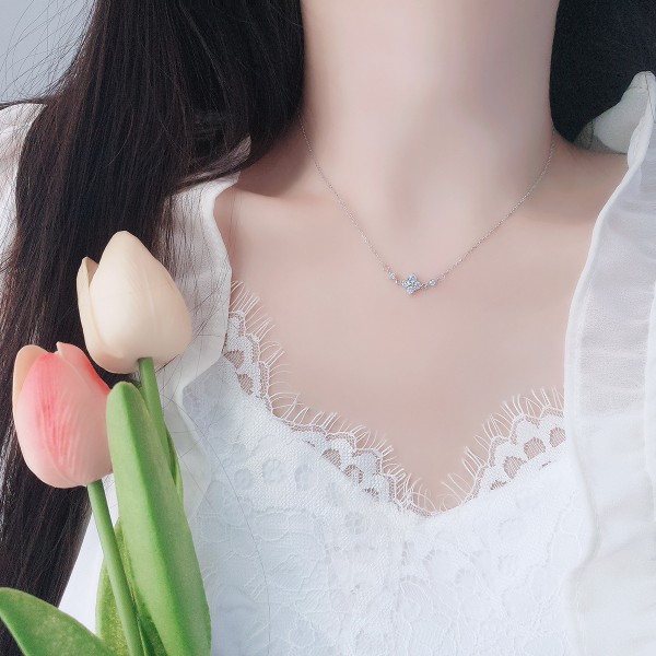 925 Sterling Silver Zircon Star Necklace