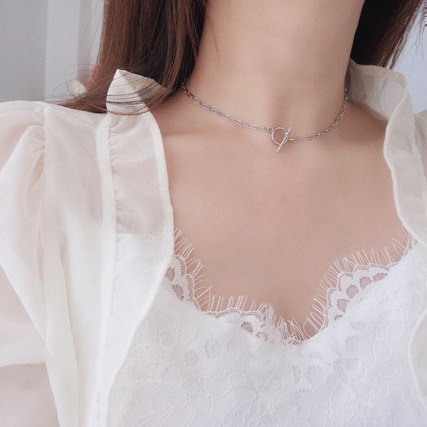 925 Sterling Silver Circle Horizontal Bar Necklace