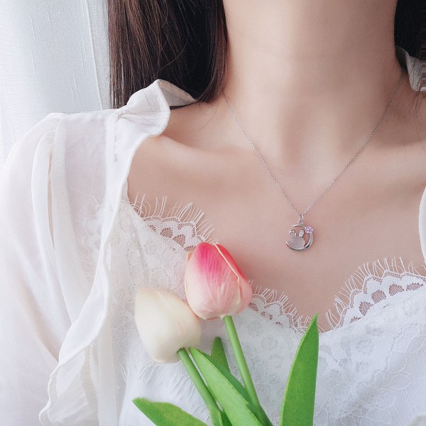 925 Sterling SilverJade Marrow Moon Rabbit Necklace
