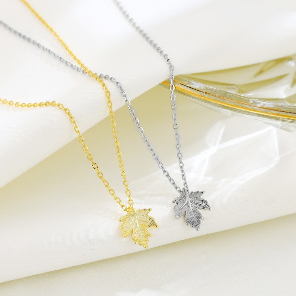 925 Sterling Silver Maple Leaf Necklace