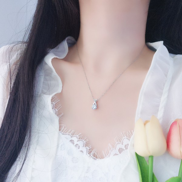 925 Sterling Silver Single Zirconium Necklace