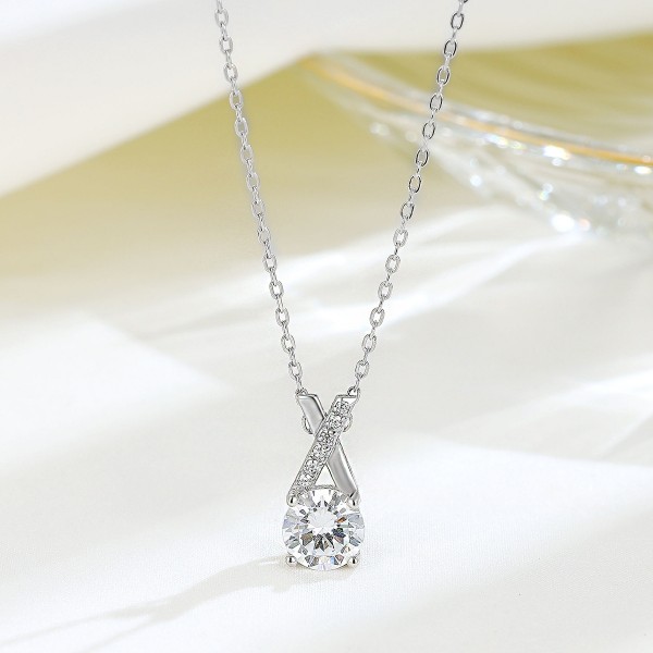 925 Sterling Silver Single Zirconium Necklace
