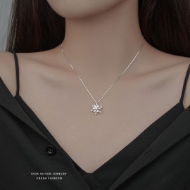 925 Sterling Silver Necklace Rotating Snowflake Pe...