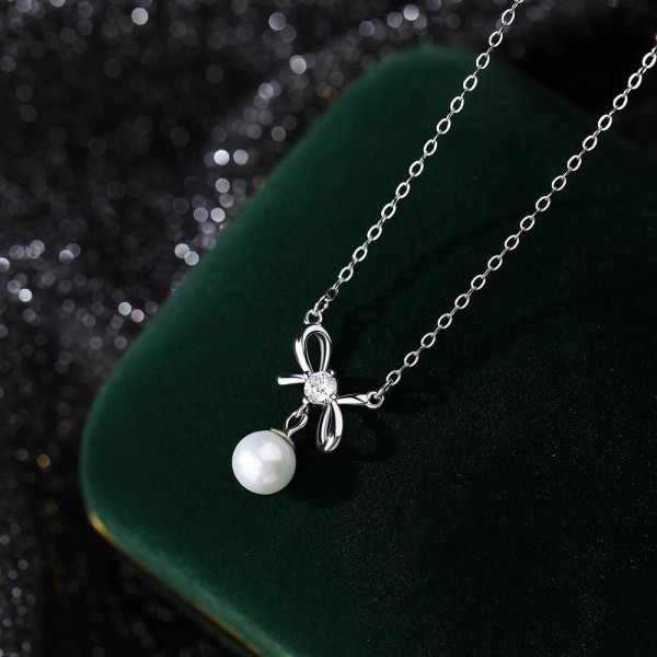 925 Sterling Silver Bow Necklace