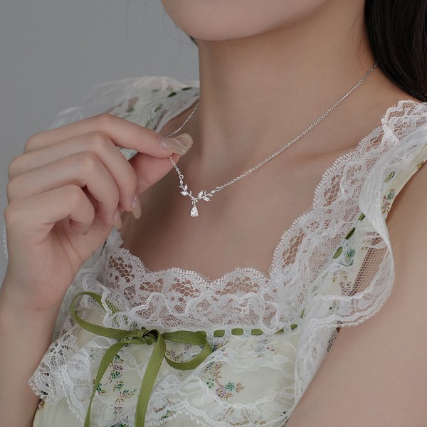 999 Sterling Silver Goddess Necklace