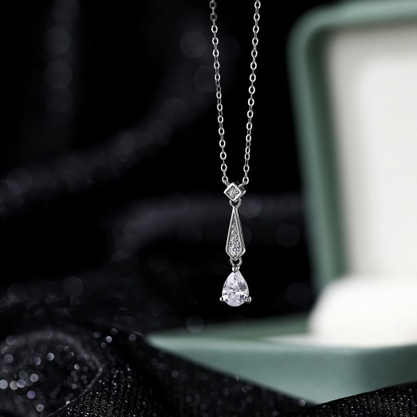 925 Sterling Silver A teardrop necklace