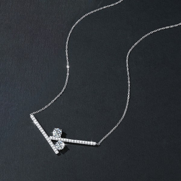 925 Sterling Silver V-Shaped Necklace