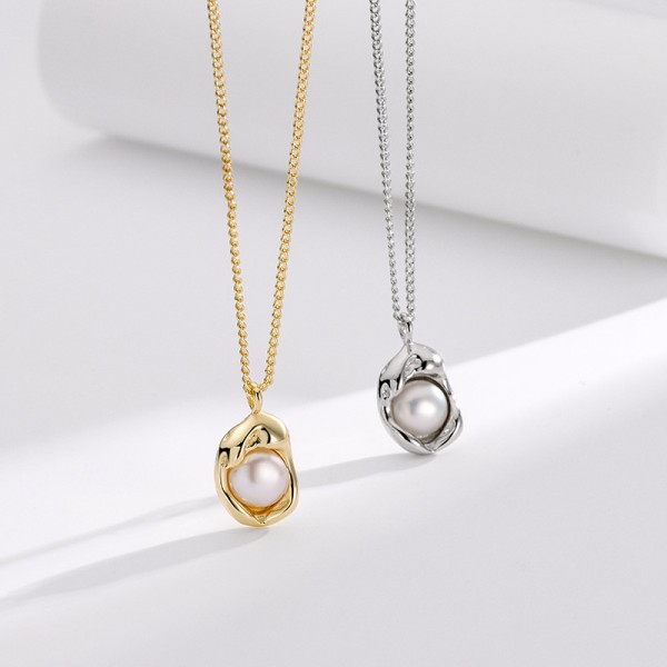 S925 Sterling Silver Light Luxury Baroque Pearl Necklace