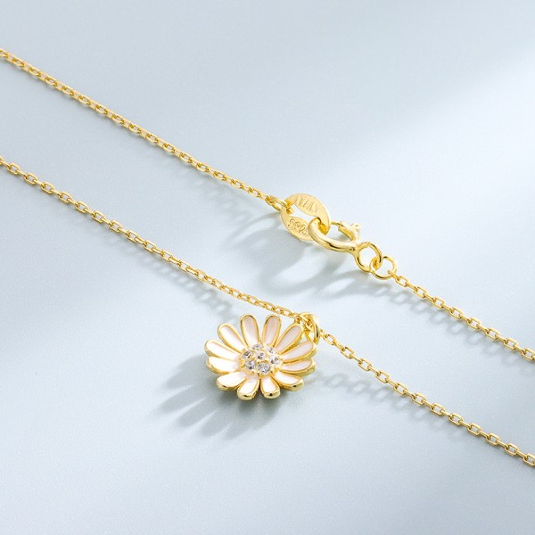 S925 Sterling Silver Resin Daisy Collarbone Necklace
