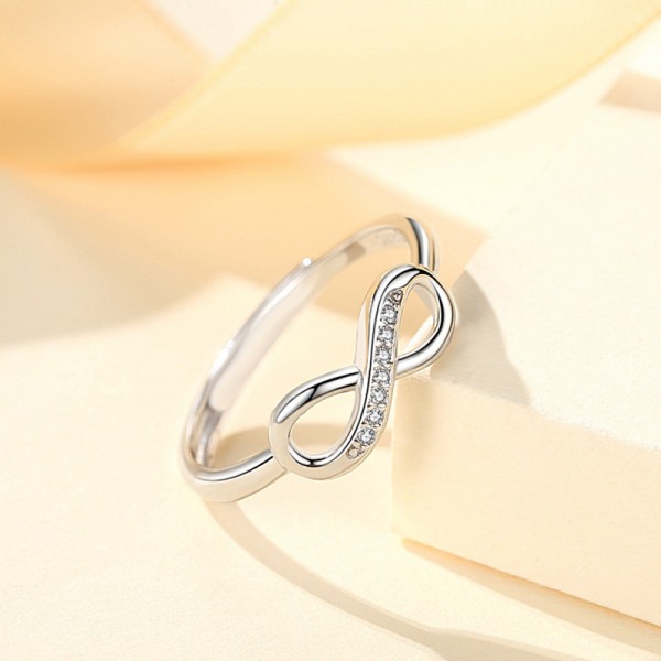 925 Sterling Silver Figure-Eight Ring