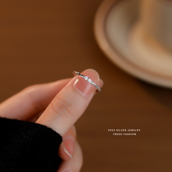 925 Sterling Silver Twisted Ring