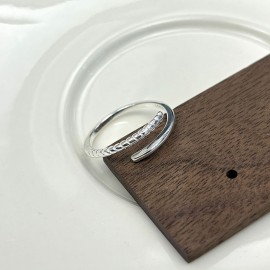 925 Sterling Silver Linear Ring