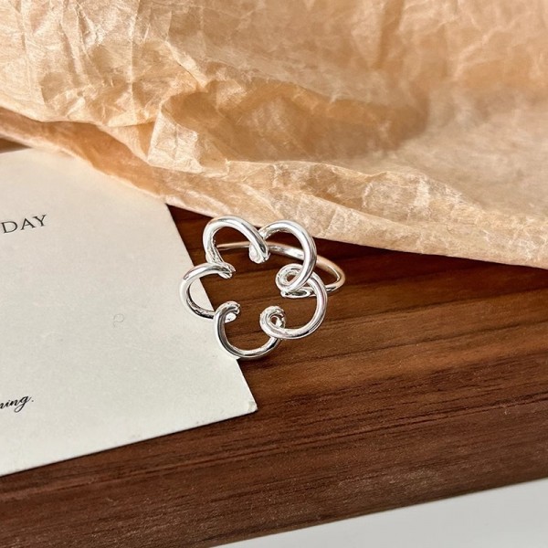 925 Sterling Silver Openwork Floral Ring