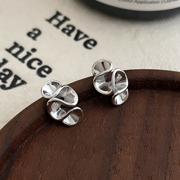 925 Sterling Silver Geometric Flower Earrings