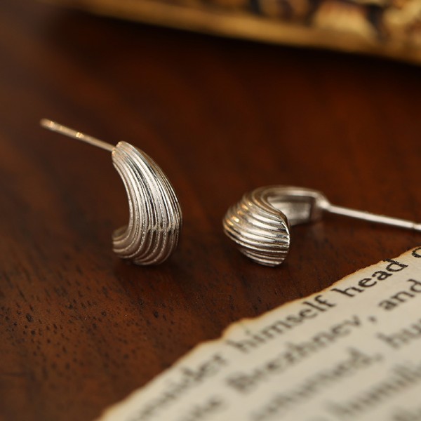 925 Sterling Silver Wire Drawing Water Droplet Earrings