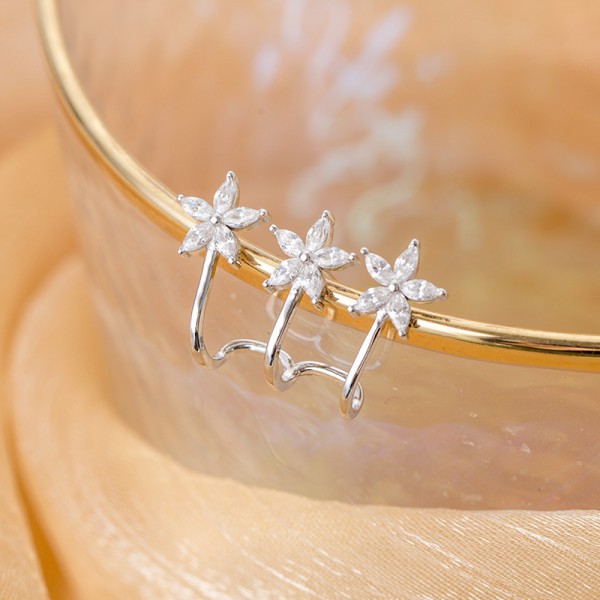 925 Sterling Silver Earring Maple Leaf