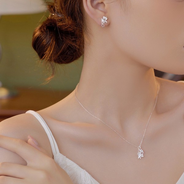 925 Sterling Silver Earring Lotus Ear Studs