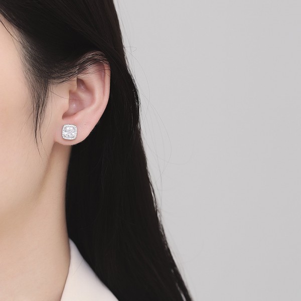 925 Silver Pearl Stud Earrings