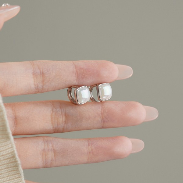 999 Fine Silver Pearl Ear Cuff